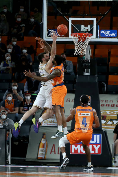 让加拿大球 让加拿大球